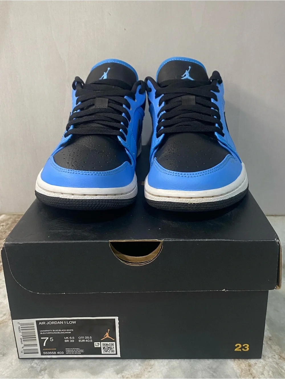 Nike Air Jordan 1 Low University Blue Black 553558-403 Men Size 7.5 UNC VNDS